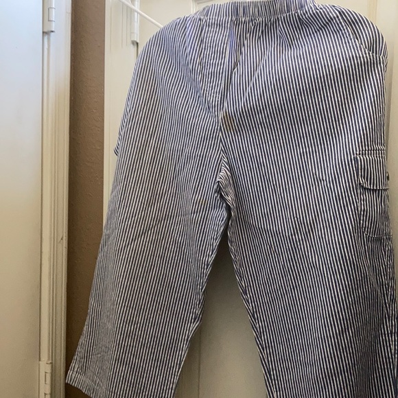 Allison Daley cargo capris 14 - Picture 1 of 6